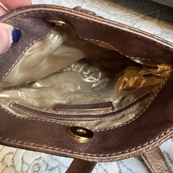 Michael Kors Bronze crossbody with gold hardware - Picture 8 of 15